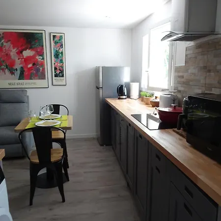 بيت للعطل Le Jardin De Brigitte Vergeroux